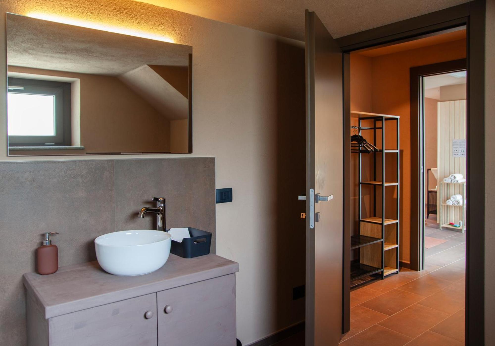 Il Volo, Piscina E Wellness Holiday home Castiglione Tinella